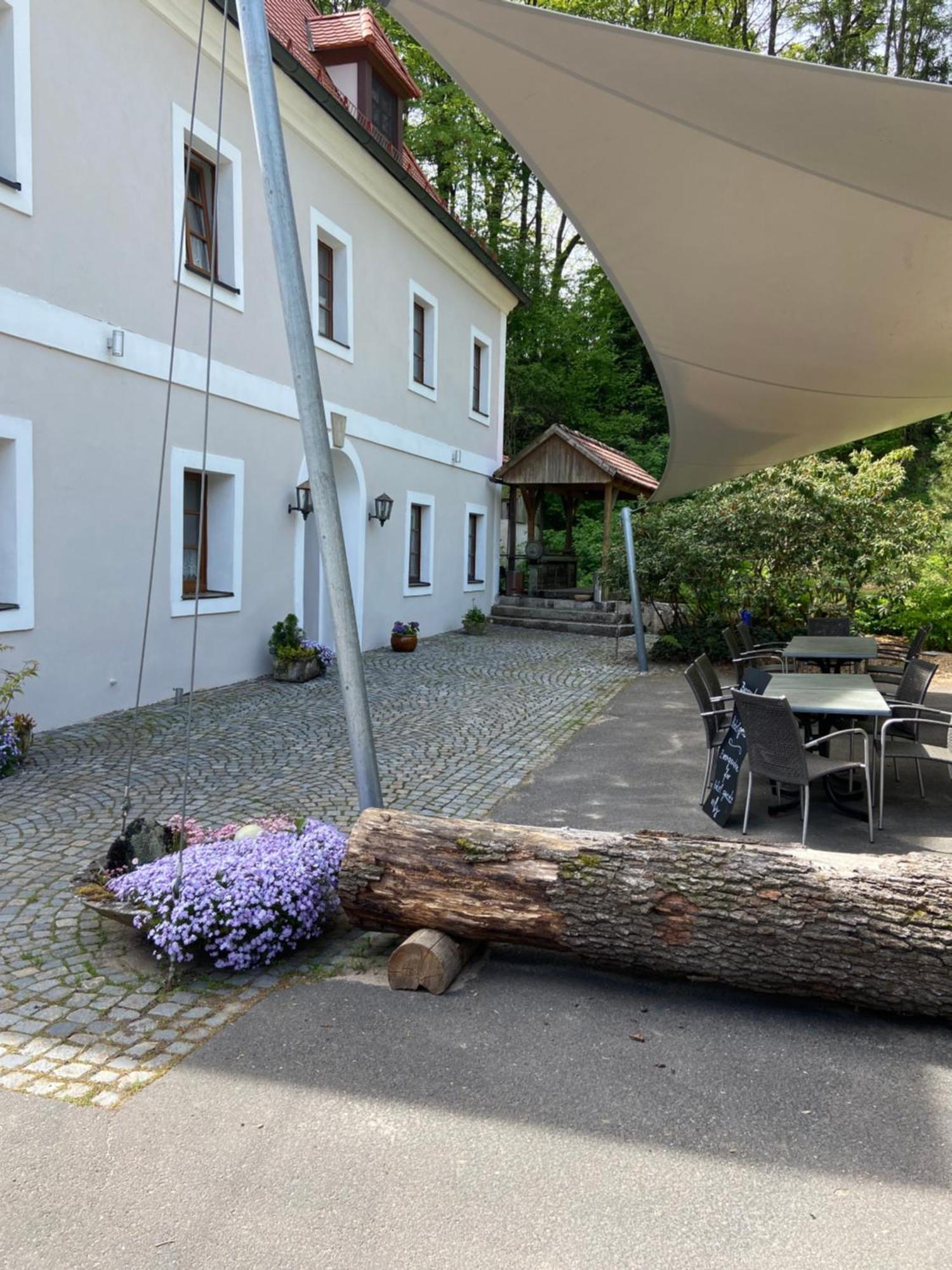 Landhotel Kahrmuehle Pressath Eksteriør bilde